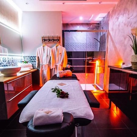 Loft Privatif Avec Jacuzzi Et Sauna Saint-Dizier Εξωτερικό φωτογραφία