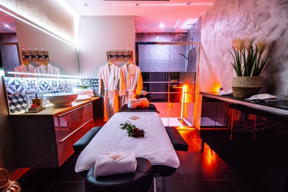 Loft Privatif Avec Jacuzzi Et Sauna Saint-Dizier Εξωτερικό φωτογραφία